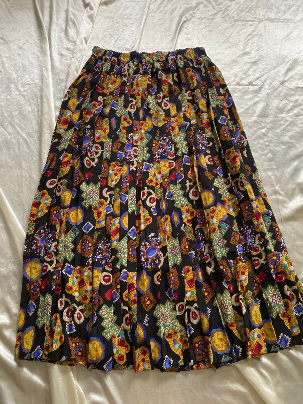 Vintage 1980s Jewelry Pearl Byzantine Motif Pleated Maxi Skirt Glam Medium